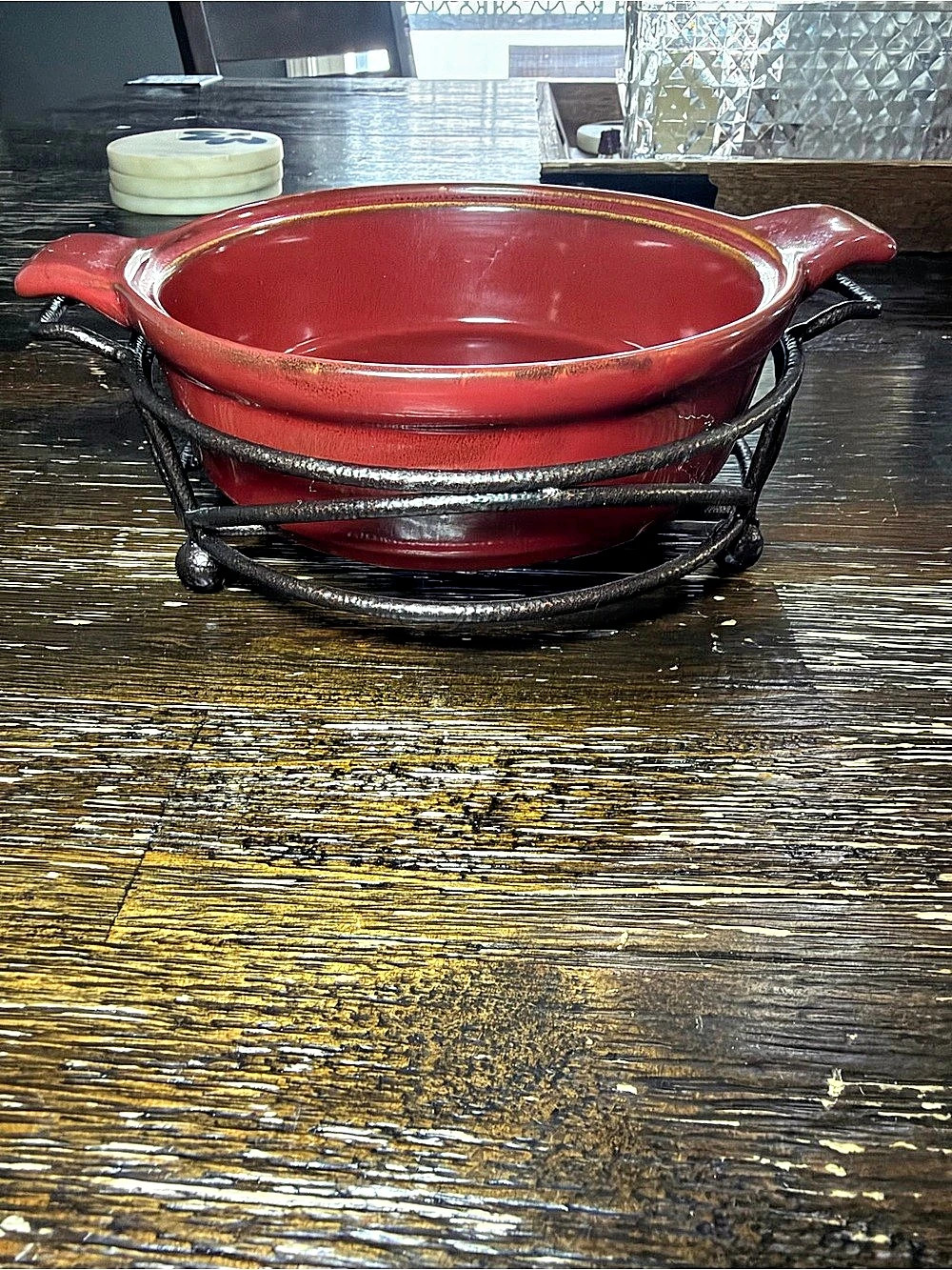 Tastefully Simple Ceramic Baker with Metal Rack Red & Black